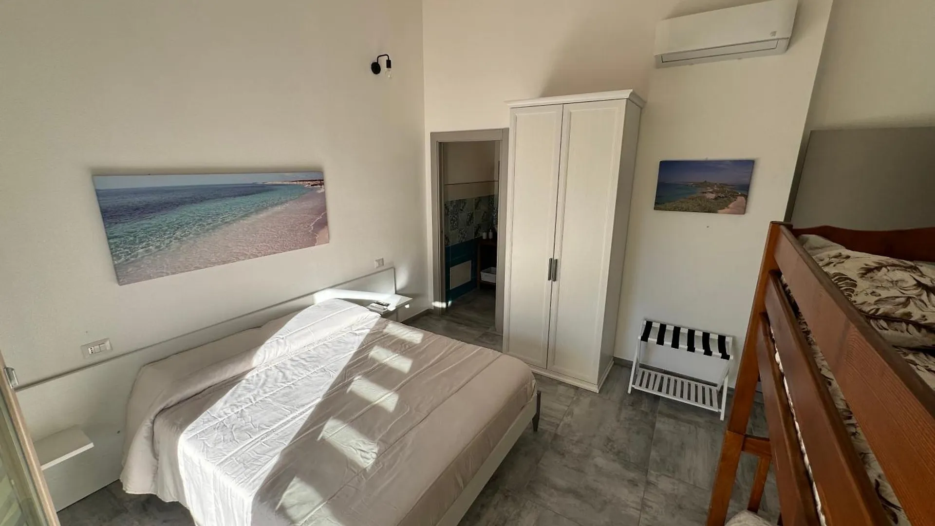 Bed & Breakfast Lo Scrigno B&B Càbras